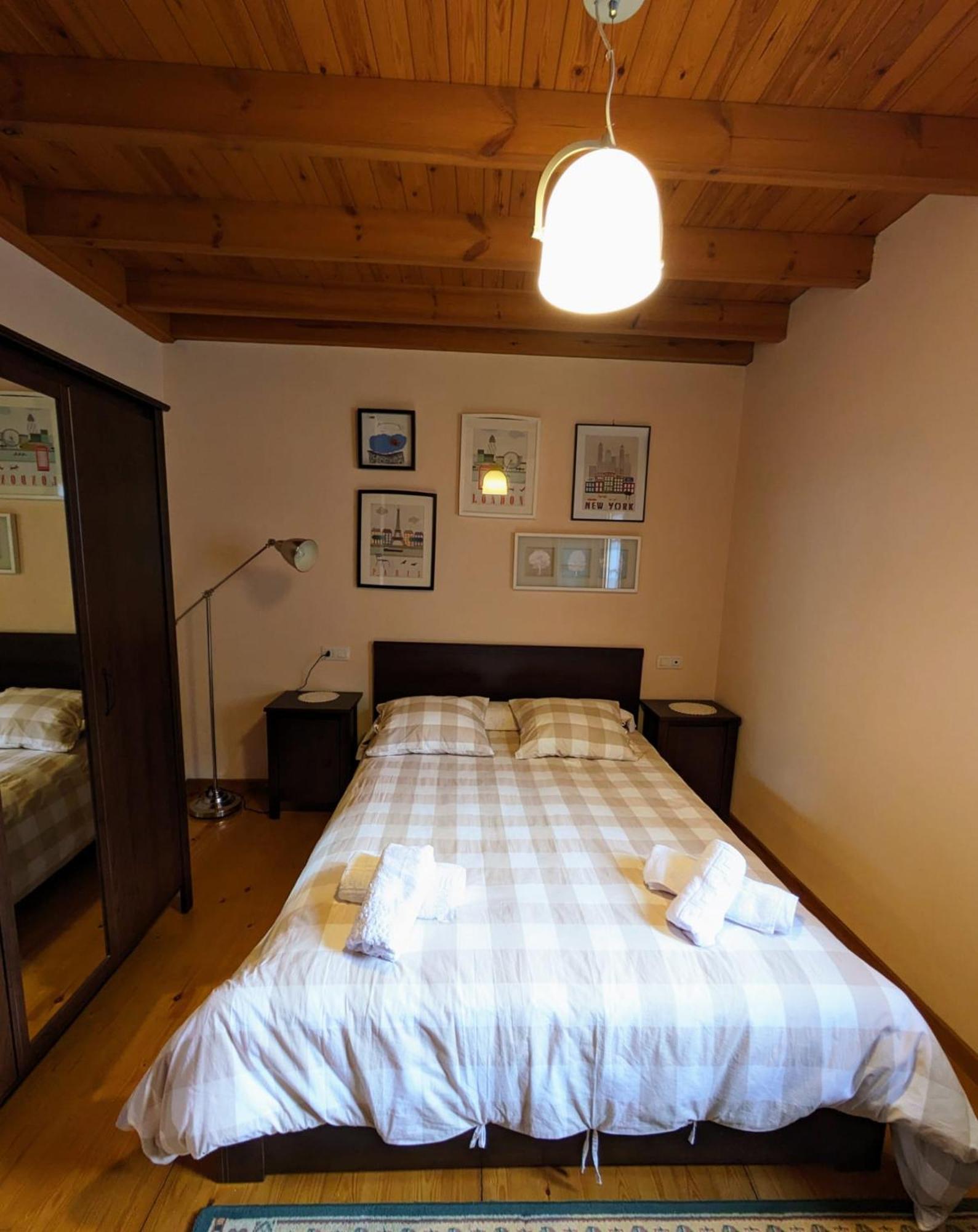 Casa Luisa Biedes, Pilona Infiesto Exterior foto
