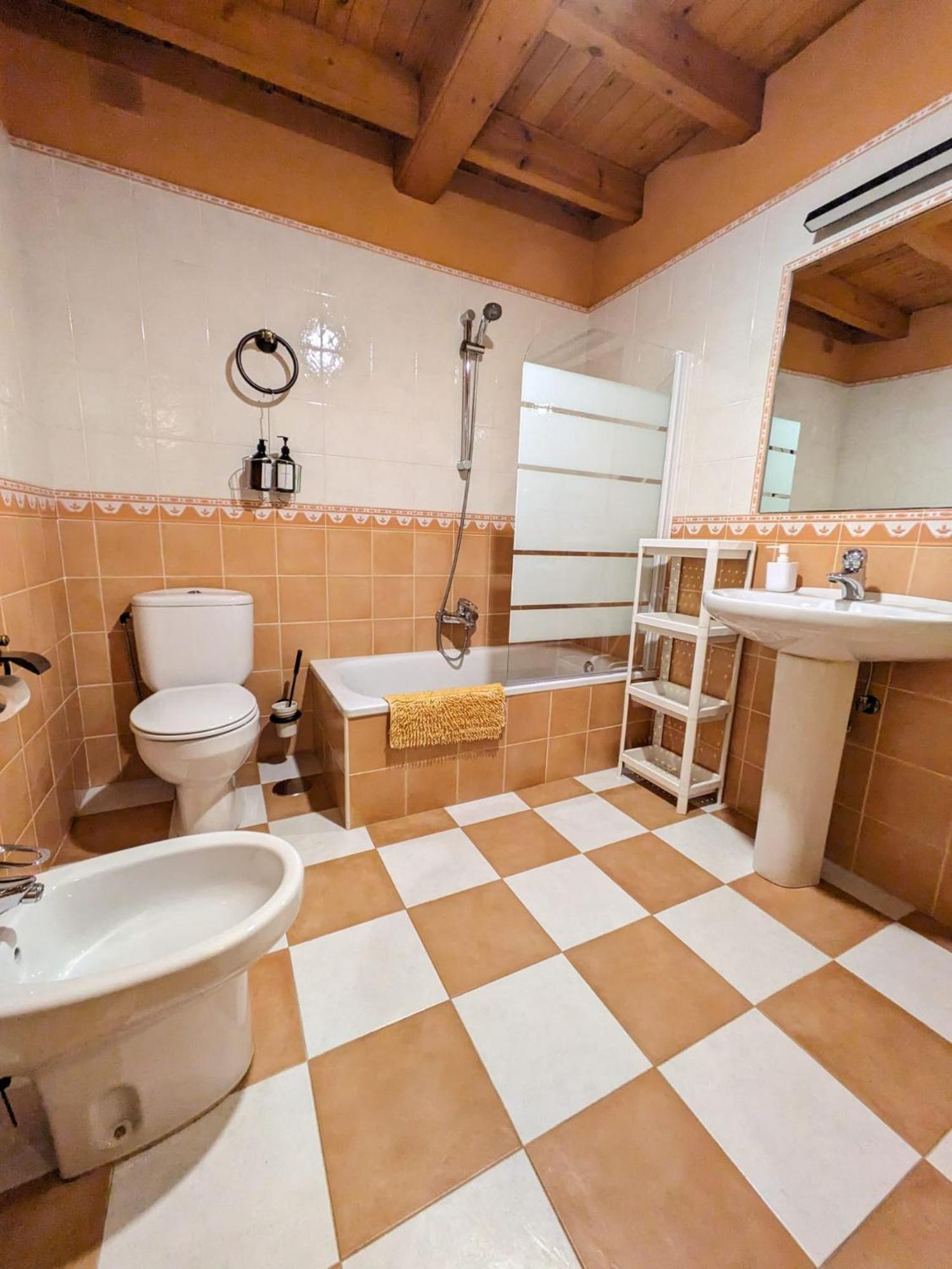 Casa Luisa Biedes, Pilona Infiesto Exterior foto