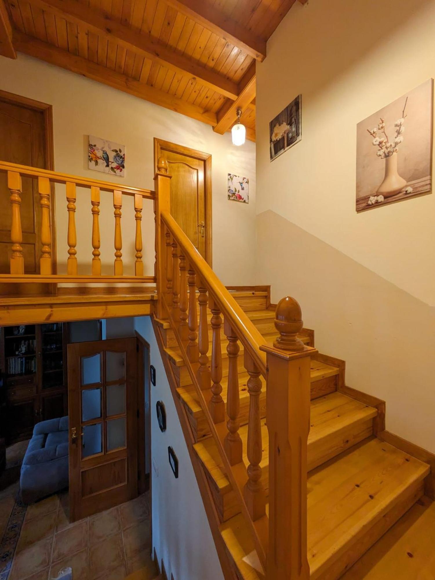 Casa Luisa Biedes, Pilona Infiesto Exterior foto