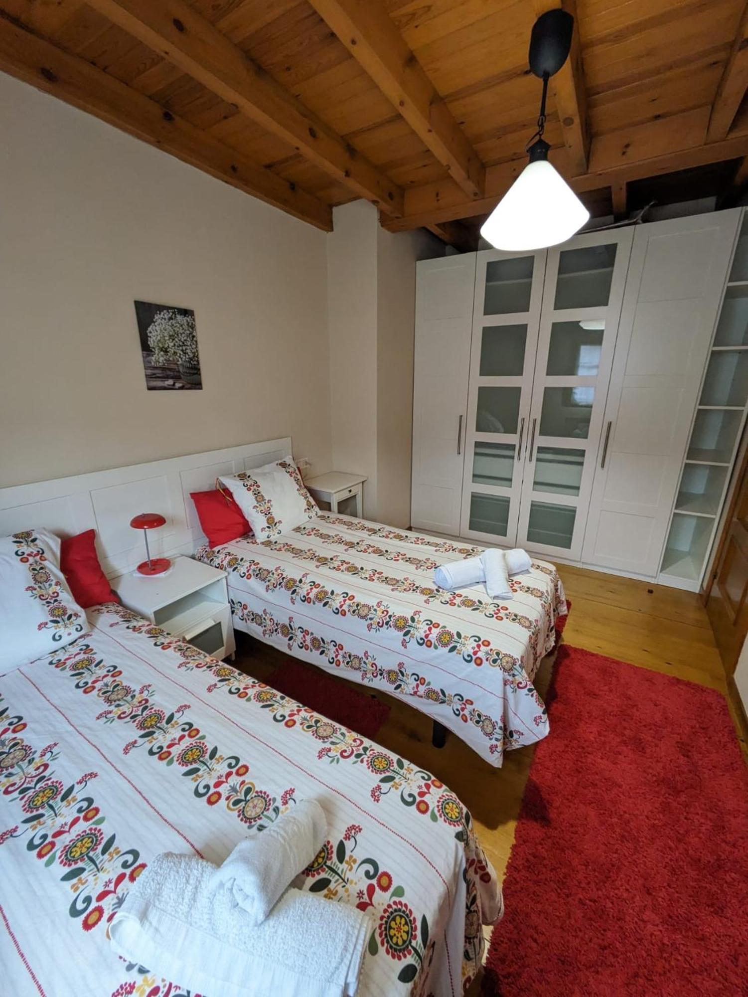Casa Luisa Biedes, Pilona Infiesto Exterior foto